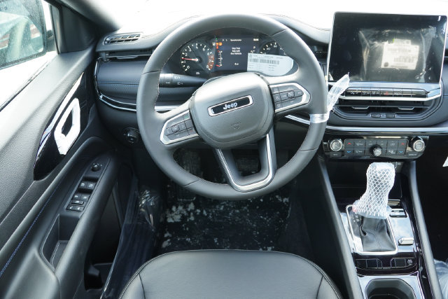 New 2026 Jeep Compass Limited AWD/4WD image 12