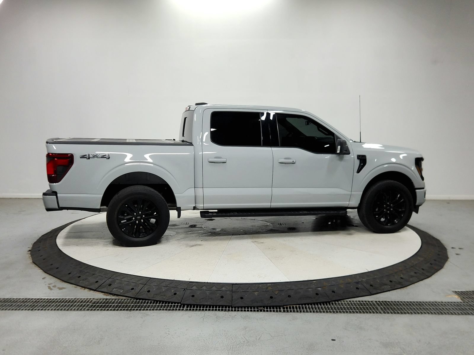 Used 2024 Ford F150 XLT w/ Equipment Group 303A High AWD/4WD image 9