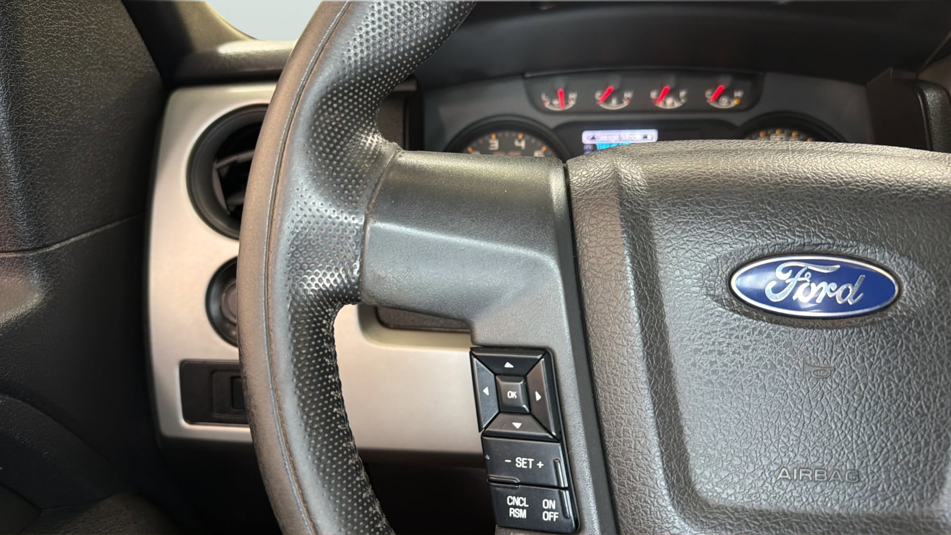 Used 2013 Ford F150 Raptor w/ Luxury Equipment Group image 26