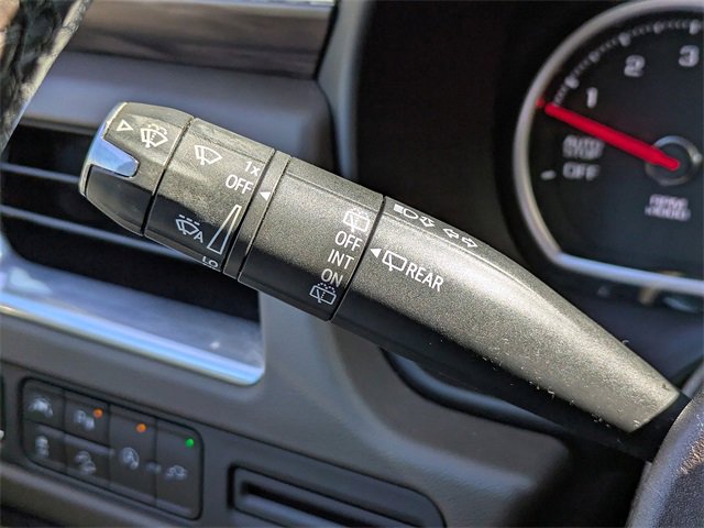 Used 2021 Chevrolet Suburban Z71 w/ Z71 Off-Road Package image 28