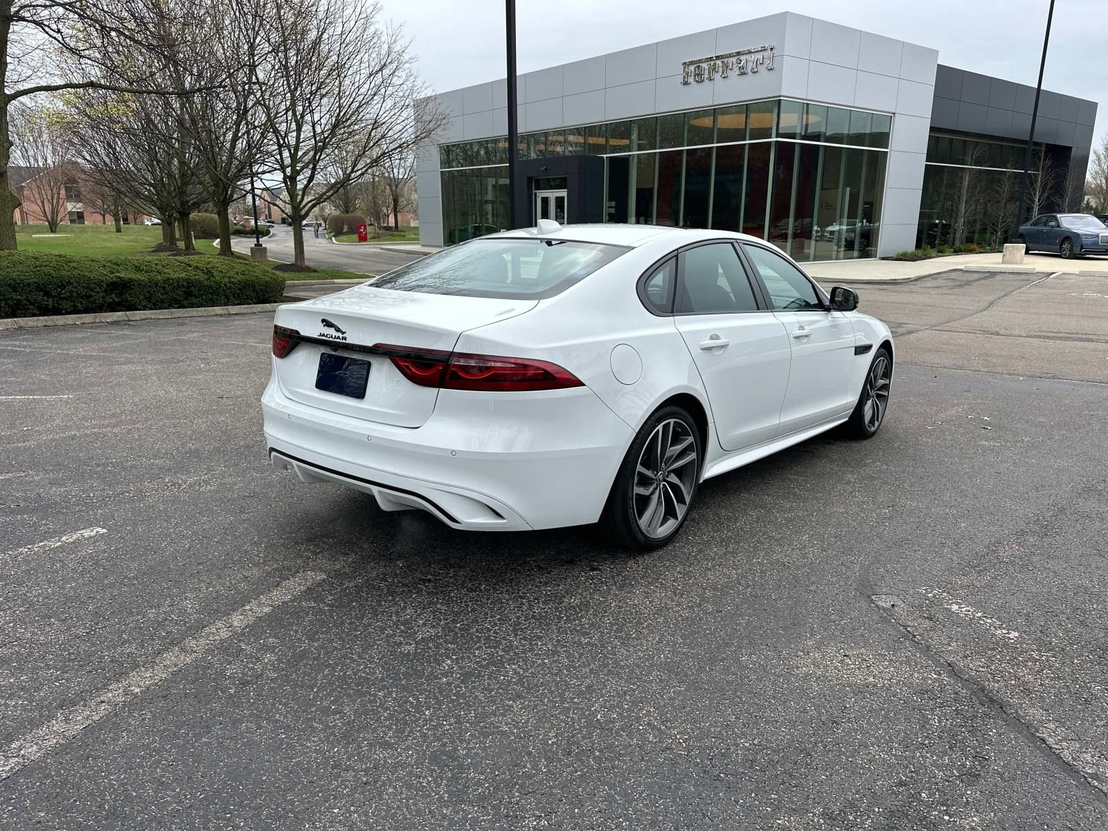 New 2024 Jaguar XF R-Dynamic SE image 5