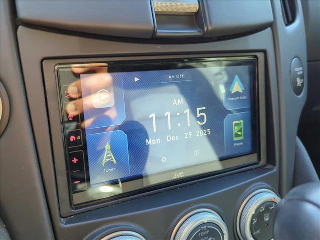 Used 2016 Nissan 370Z Roadster image 13