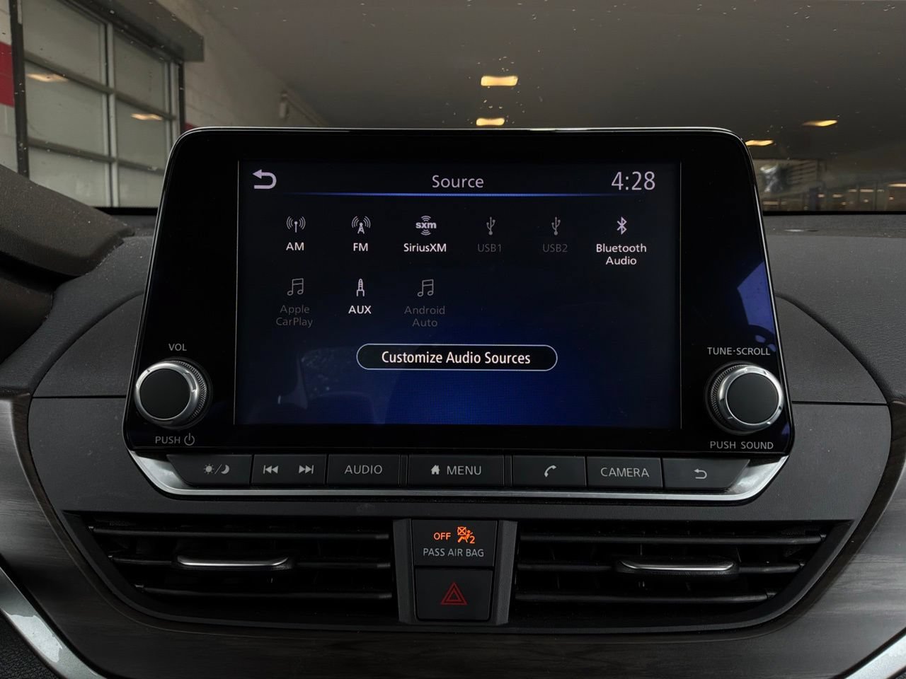 Used 2025 Nissan Altima 2.5 SV FWD image 29