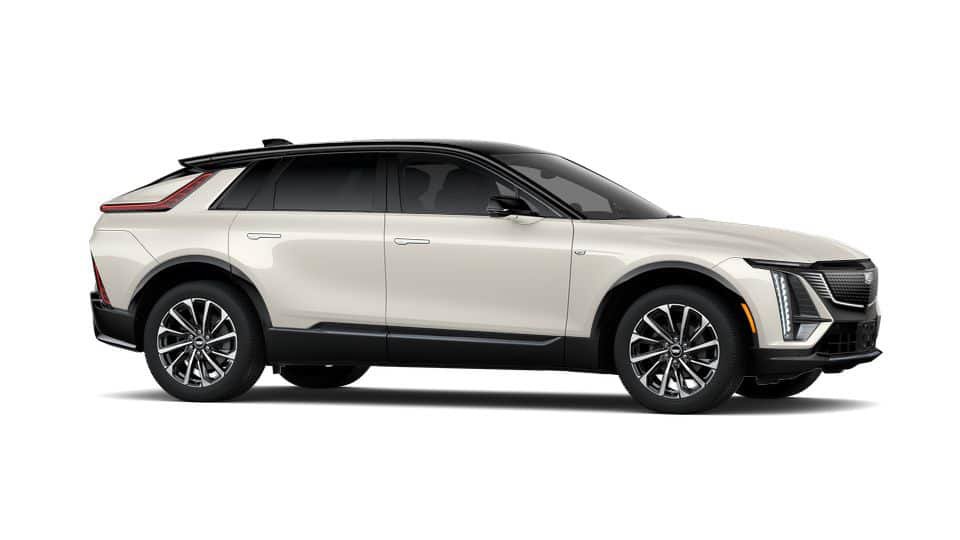 New 2027 Cadillac Lyriq Sport w/ LPO, Floor Liner Package AWD/4WD image 35