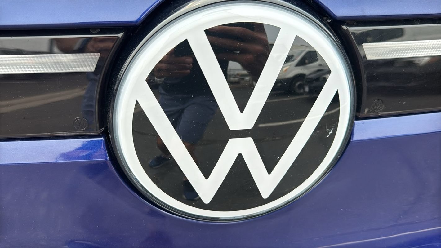 Used 2021 Volkswagen ID.4 Pro S w/ Gradient Package AWD/4WD image 9