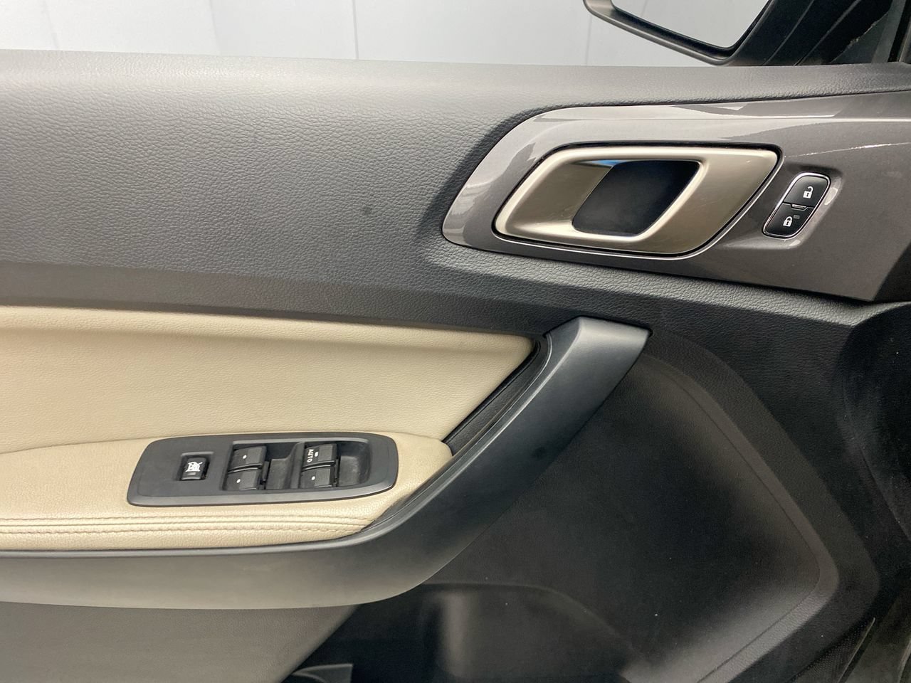 Used 2020 Ford Ranger Lariat w/ Technology Package AWD/4WD image 12