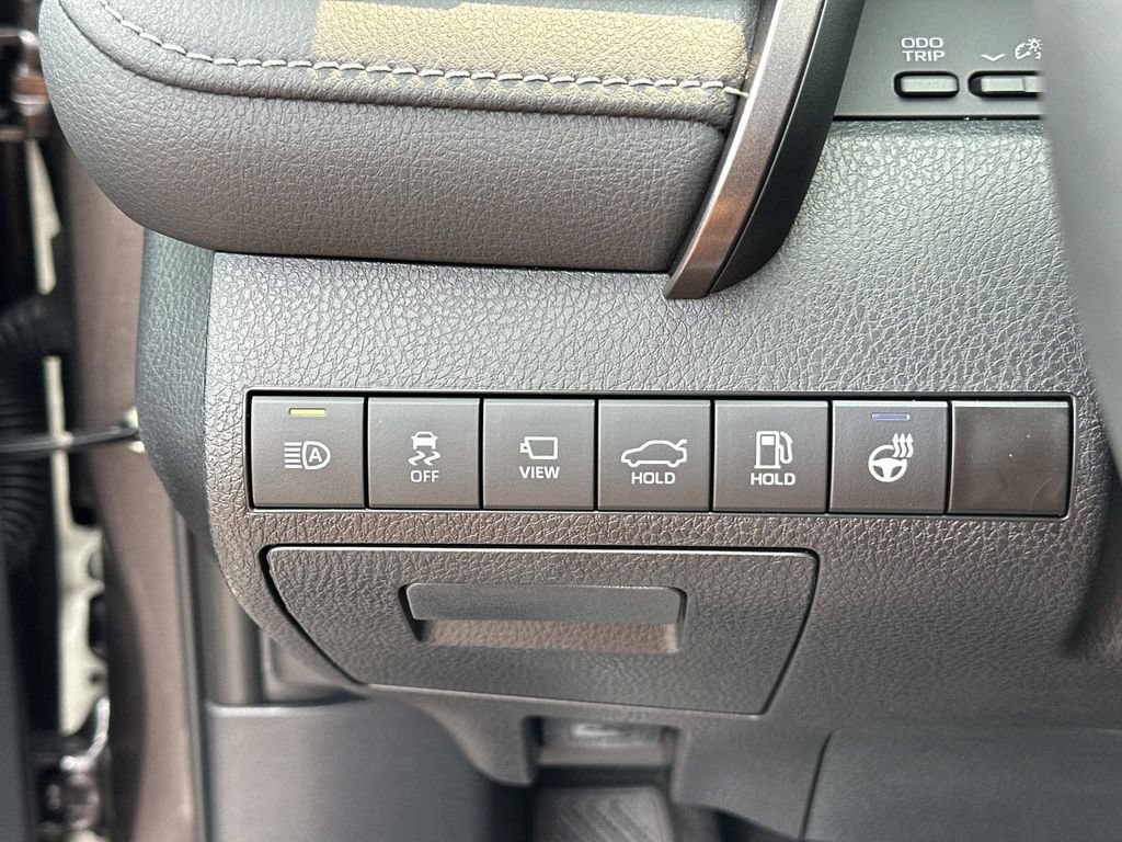 Used 2023 Toyota Camry XSE w/ Navigation Package FWD image 18