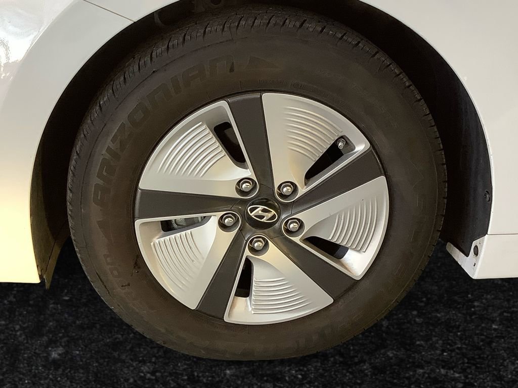 Used 2020 Hyundai Ioniq Blue image 26