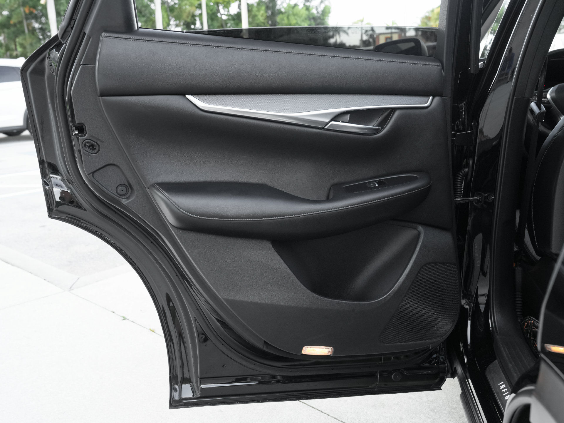 Used 2022 INFINITI QX50 Luxe FWD image 31