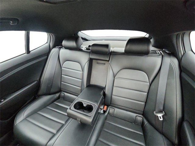 Used 2018 Kia Stinger GT2 image 16