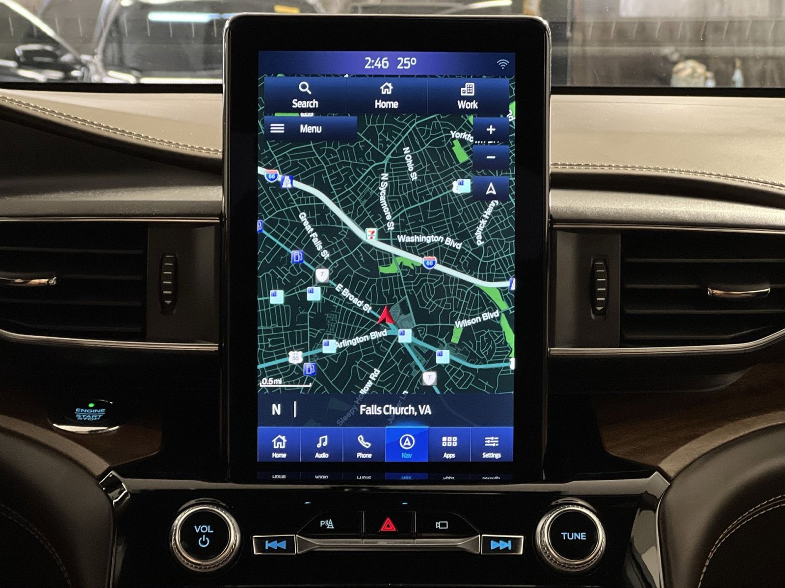 Used 2021 Ford Explorer King Ranch w/ Premium Technology Package image 20