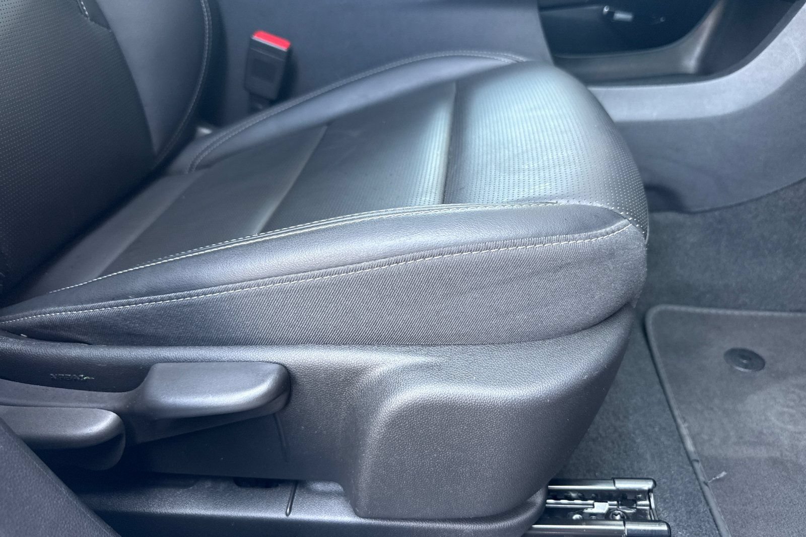 Used 2024 Buick Envision Preferred AWD/4WD image 22