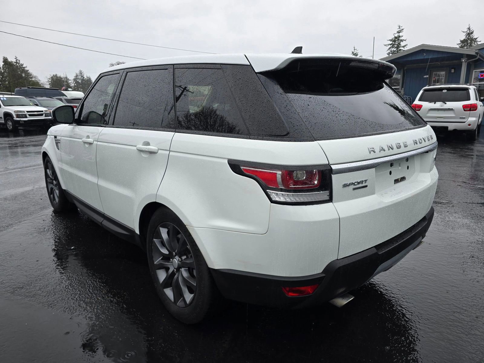 Used 2016 Land Rover Range Rover Sport HSE AWD/4WD image 3