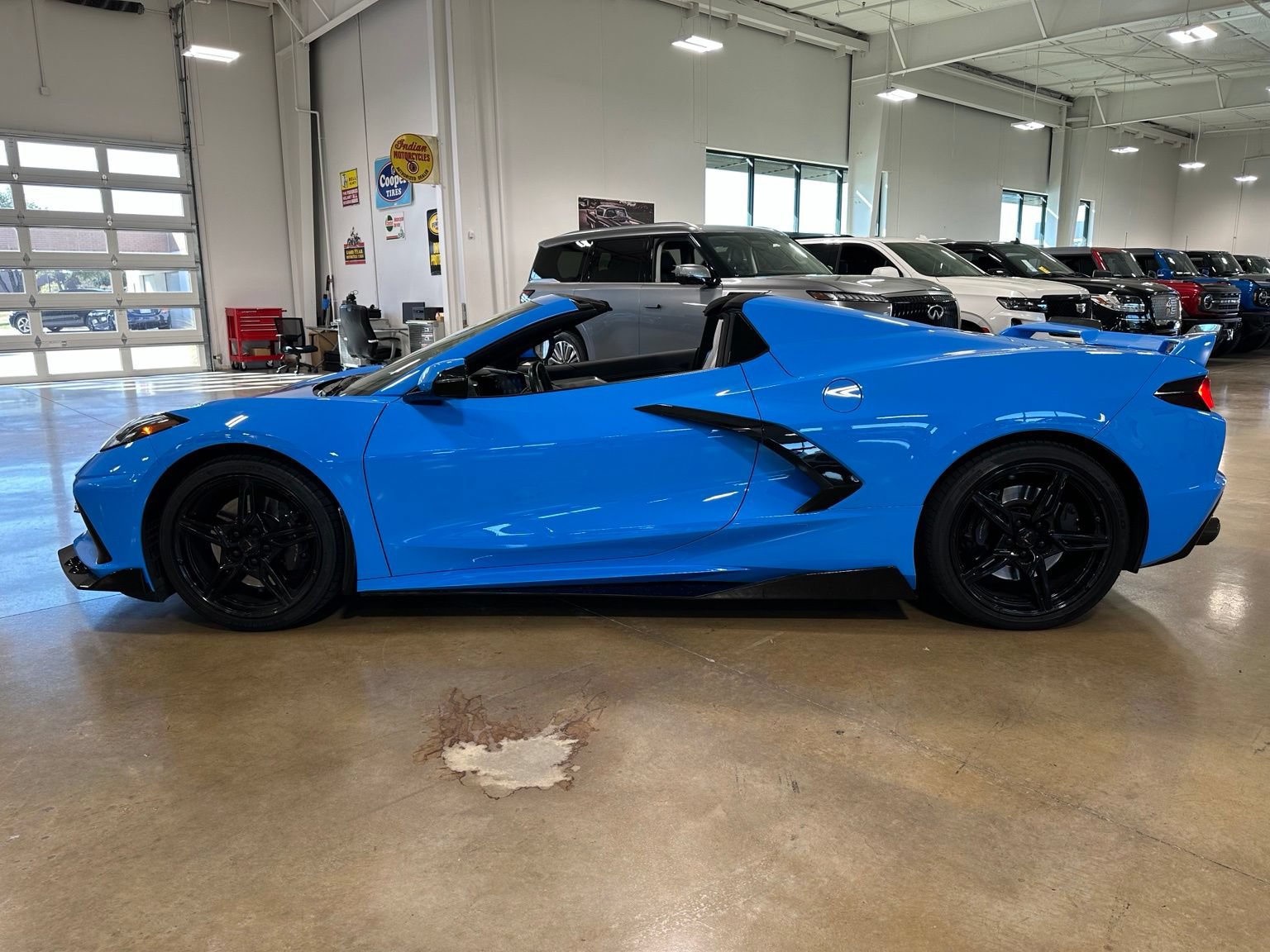 Used 2021 Chevrolet Corvette Stingray Preferred Conv w/ Z51 Performance Package RWD image 5