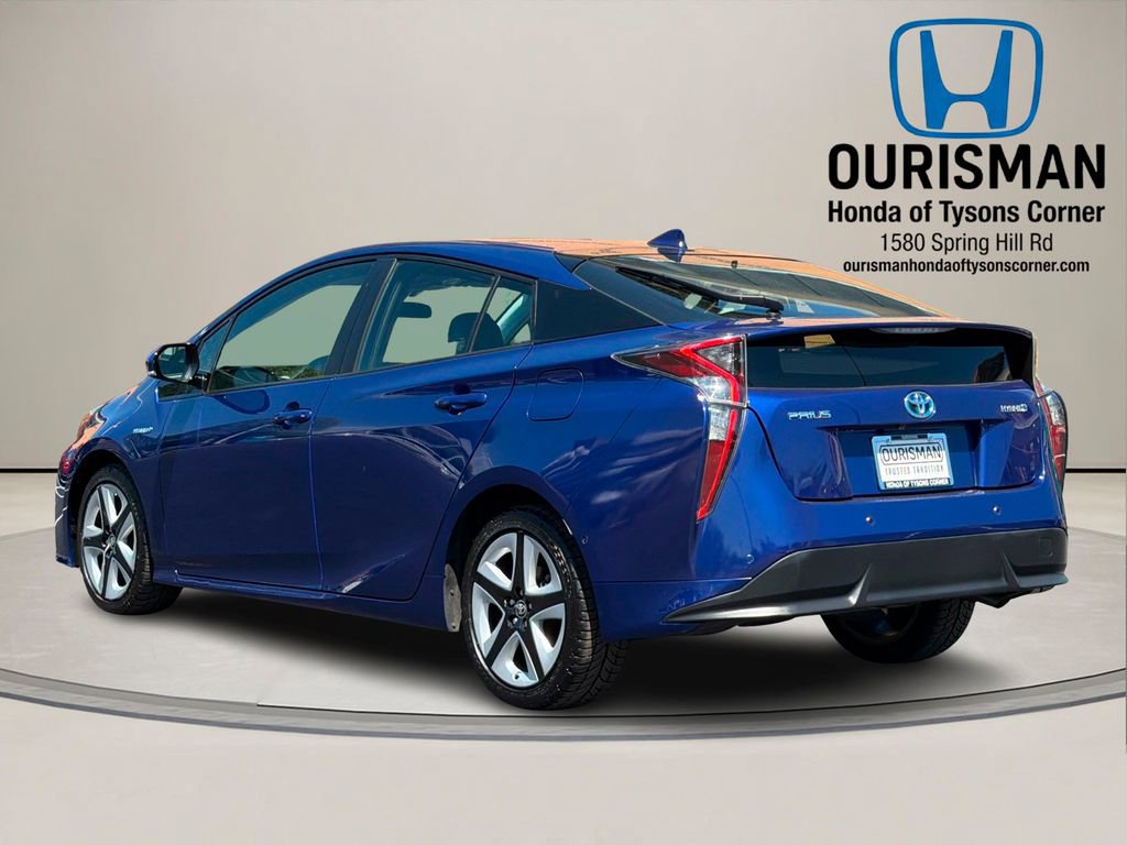 Used 2018 Toyota Prius Three Touring FWD image 3