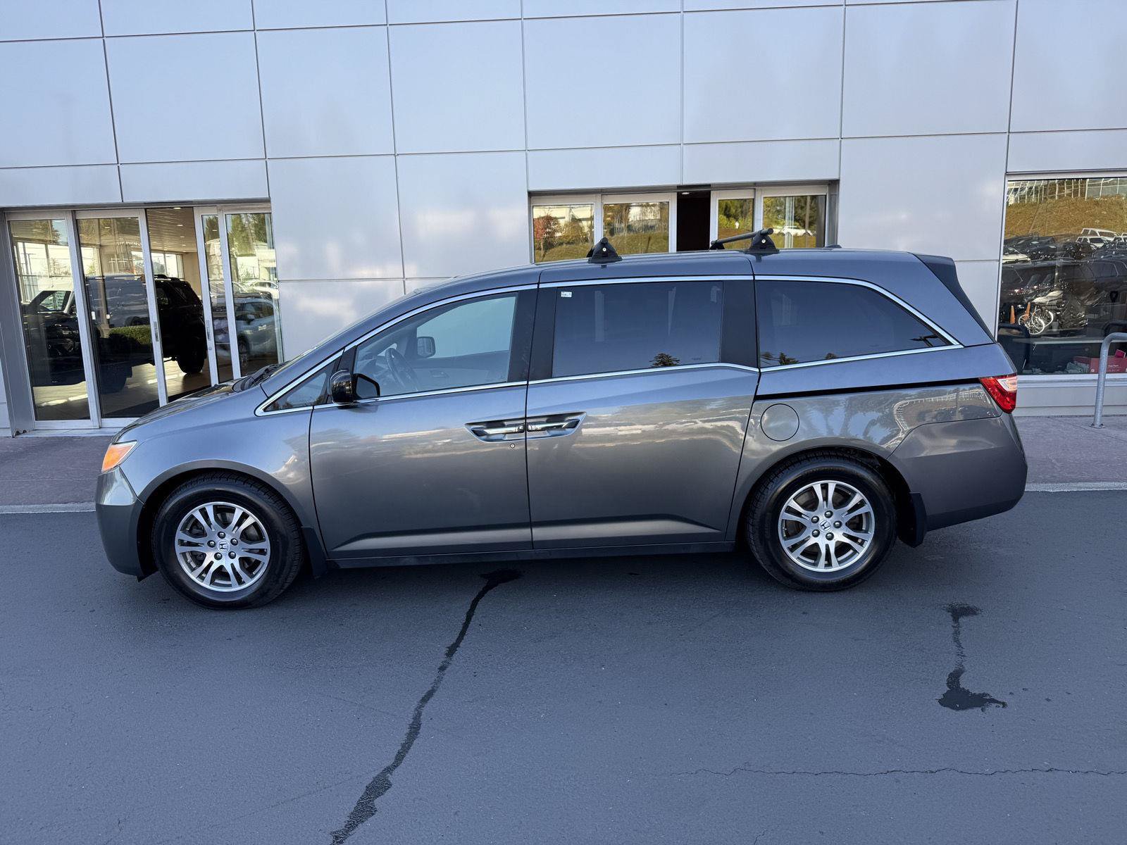 Used 2013 Honda Odyssey EX-L image 3