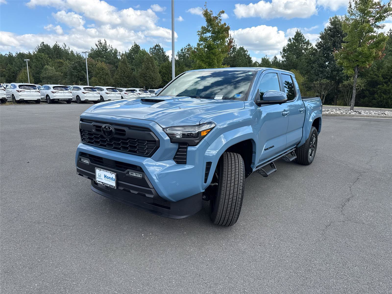 Used 2026 Toyota Tacoma TRD Sport w/ TRD Sport Premium Package AWD/4WD image 3