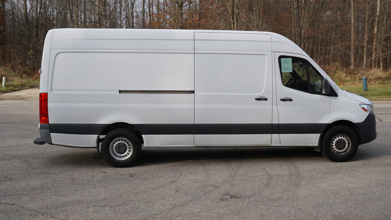 Used 2019 Freightliner Sprinter 170 image 6