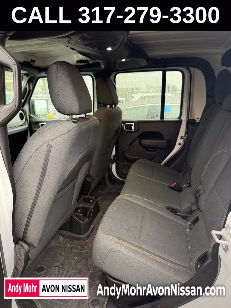 Used 2024 Jeep Gladiator Sport AWD/4WD image 8