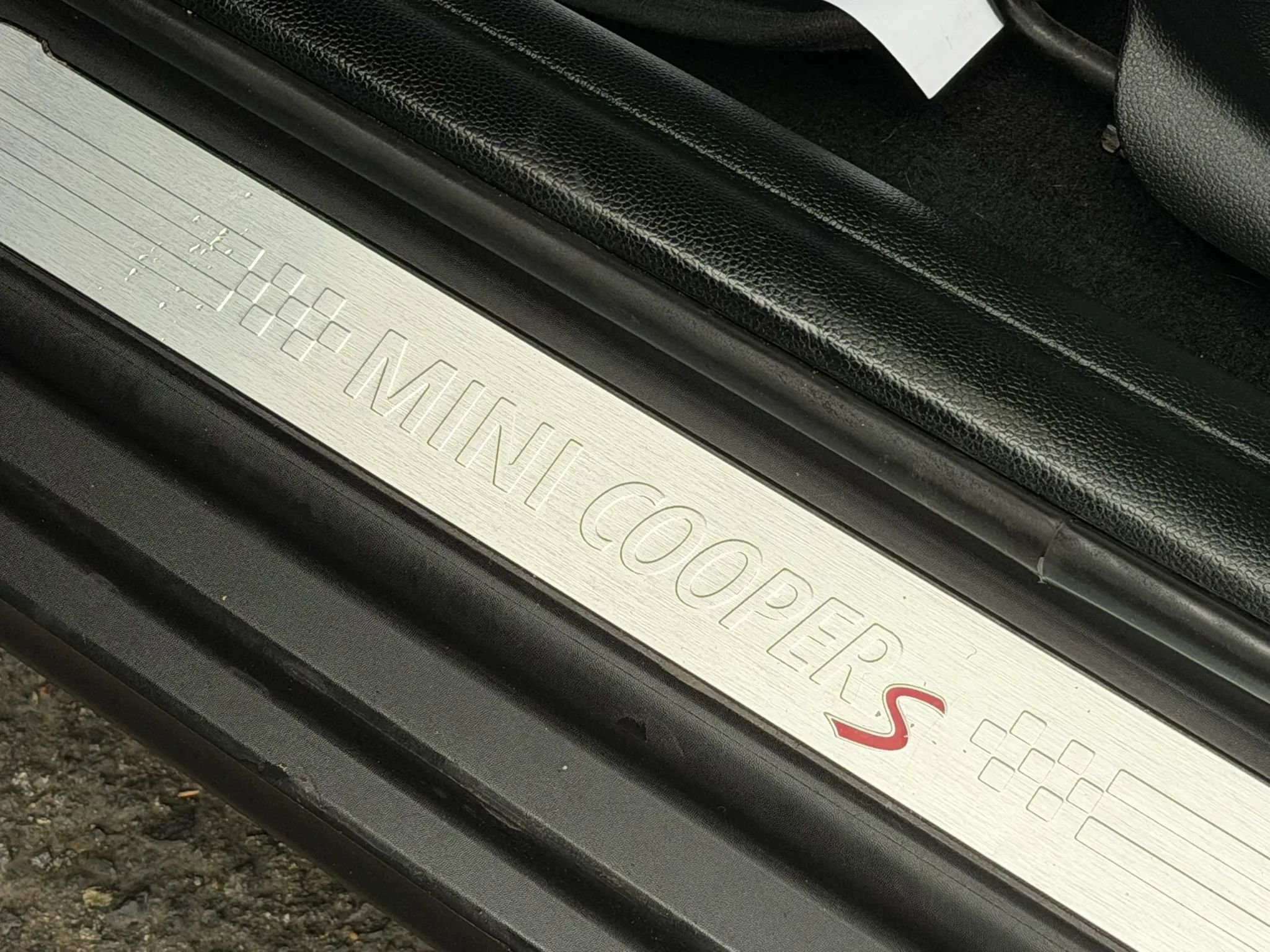 Used 2015 MINI Cooper S image 19