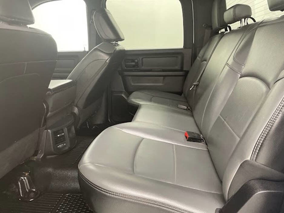 Used 2022 RAM 2500 Tradesman w/ Chrome Appearance Group image 14