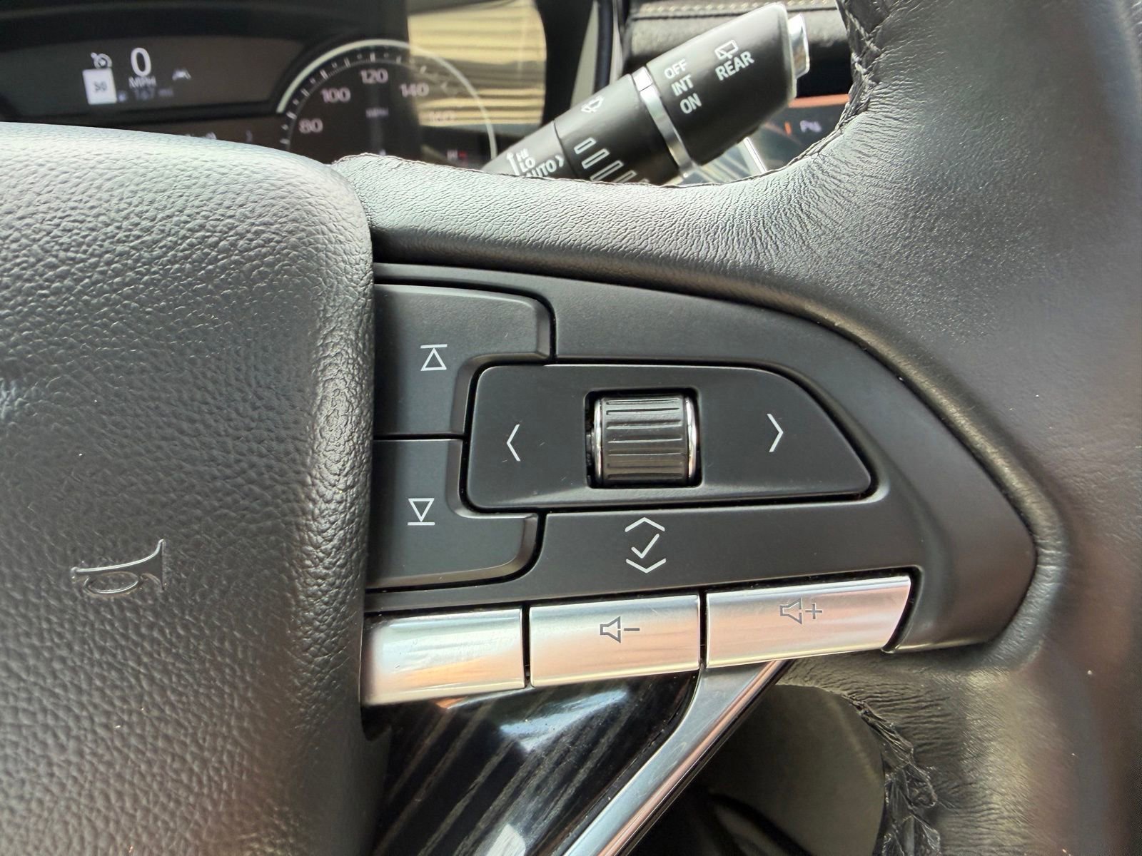 Used 2023 Cadillac XT6 Premium Luxury AWD/4WD image 28