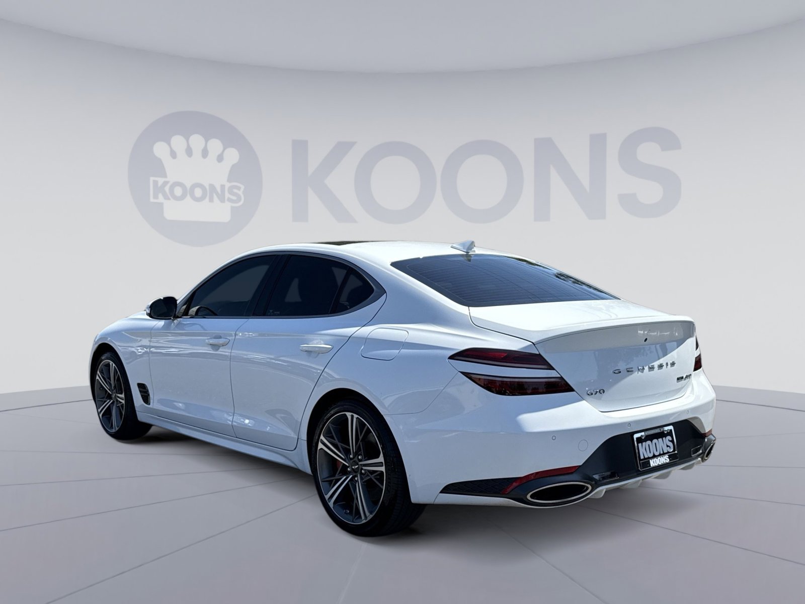 Used 2025 Genesis G70 3.3T Advanced image 4