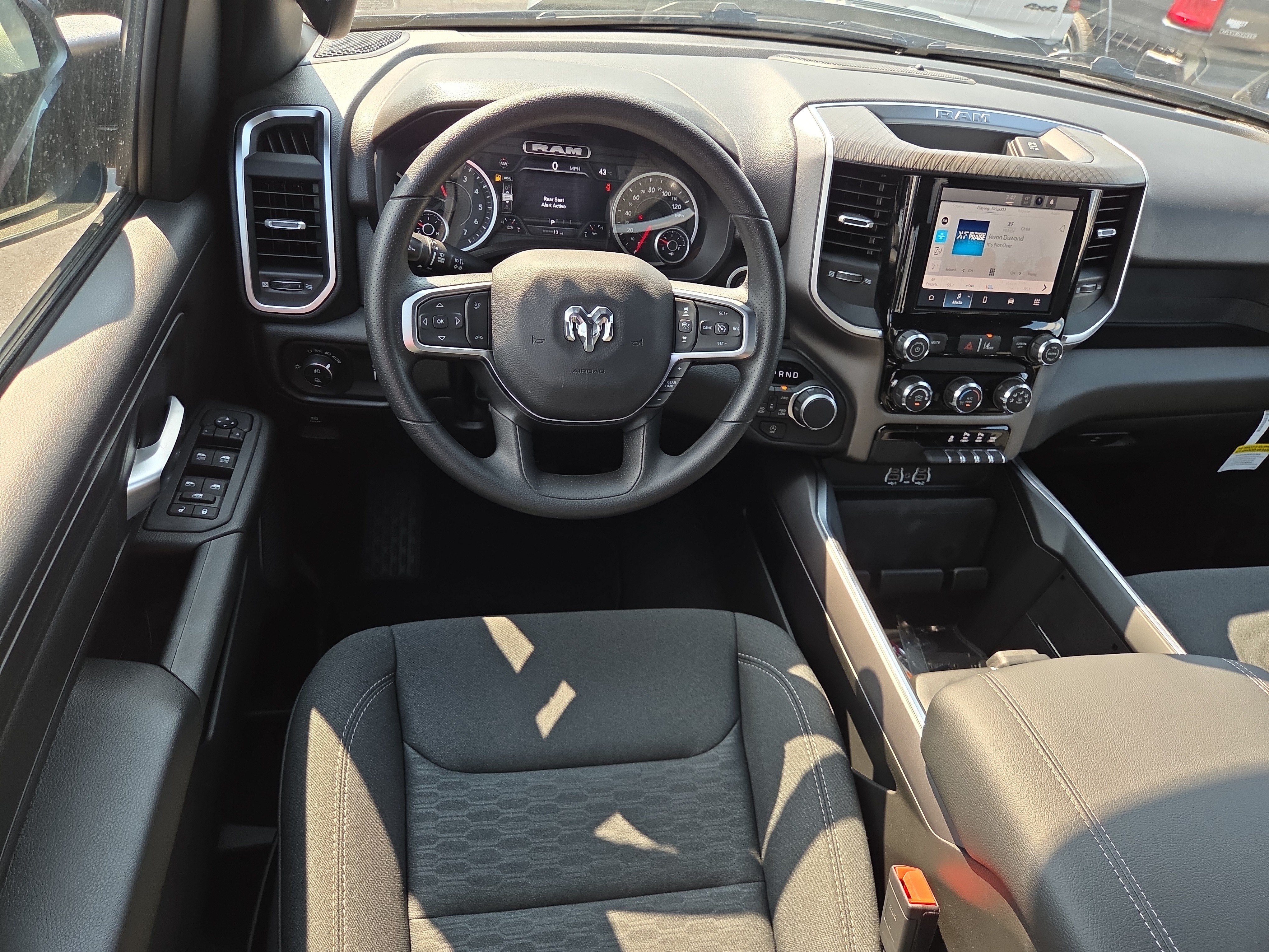 New 2026 RAM 1500 Express AWD/4WD image 7