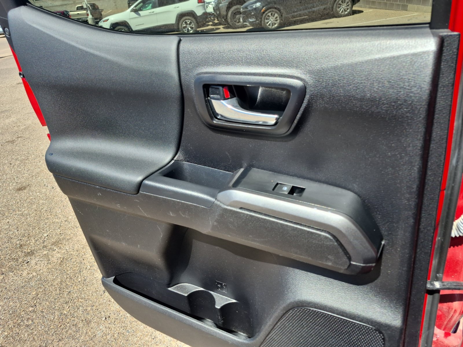 Certified 2023 Toyota Tacoma TRD Off-Road AWD/4WD image 19