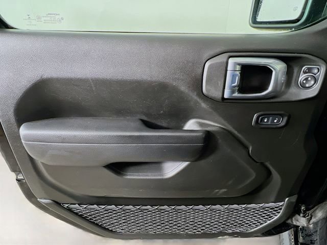 Used 2022 Jeep Gladiator Willys image 31