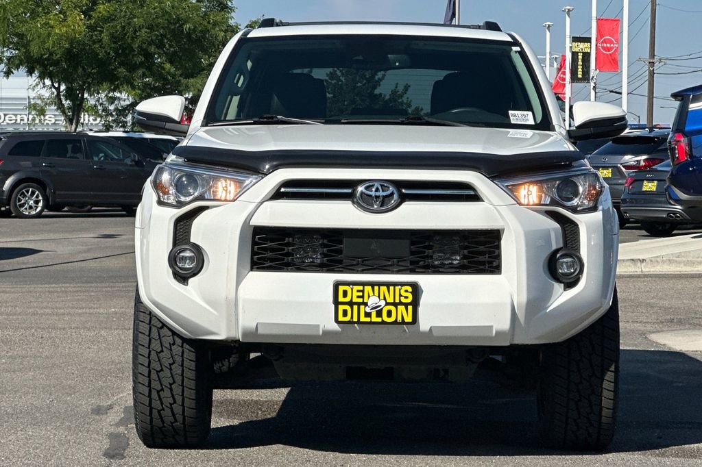Used 2022 Toyota 4Runner SR5 Premium w/ Moonroof Package AWD/4WD image 9
