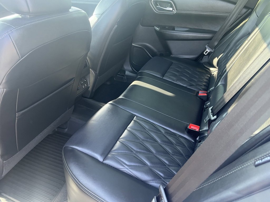 New 2026 Nissan Rogue Platinum image 16