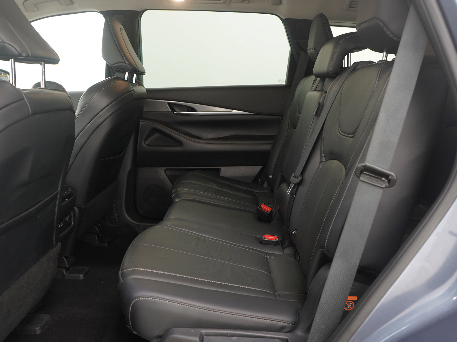 Used 2023 INFINITI QX60 Luxe image 17