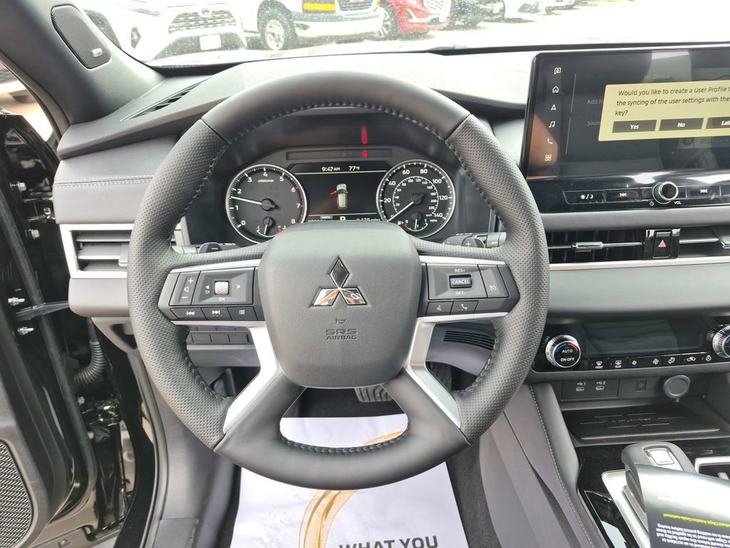 New 2026 Mitsubishi Outlander LE FWD image 14