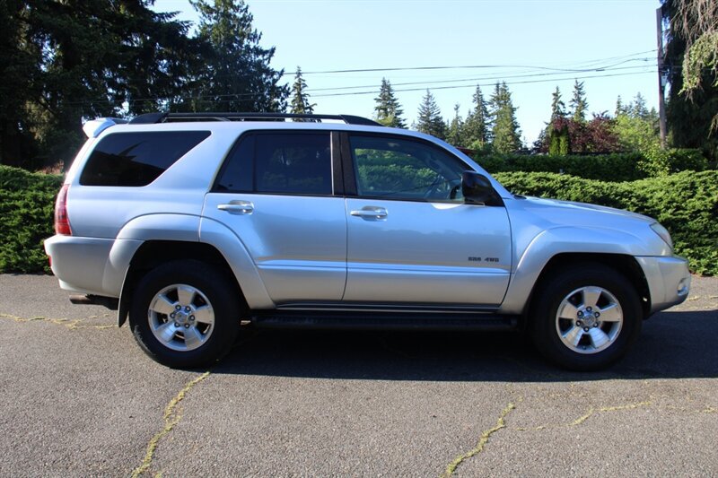 Used 2005 Toyota 4Runner SR5 AWD/4WD image 13