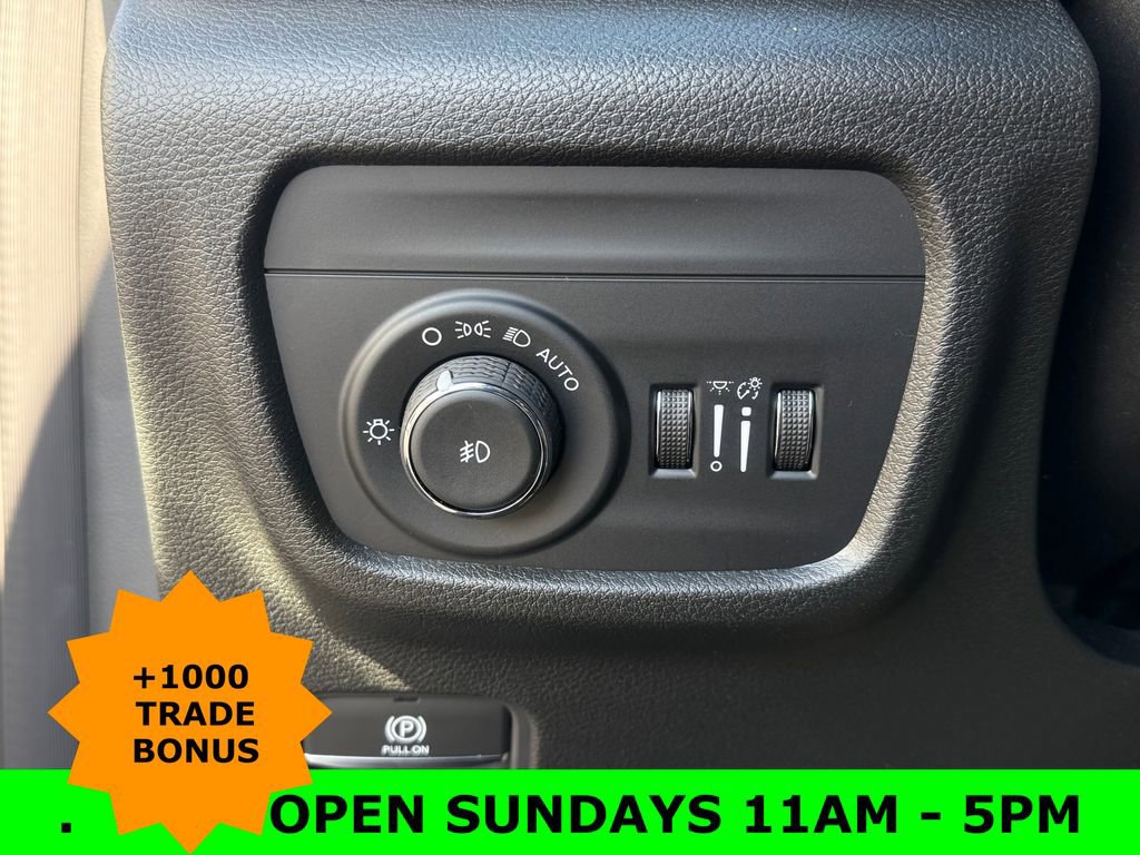 New 2025 Jeep Grand Cherokee Limited image 19