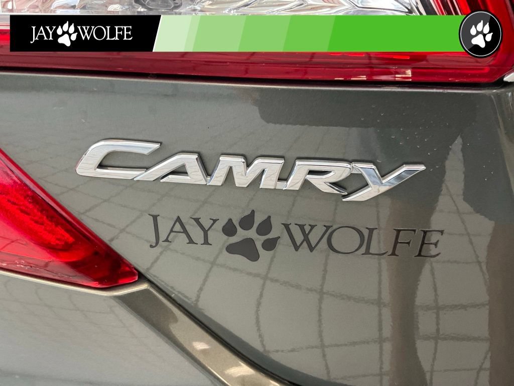 Used 2013 Toyota Camry XLE w/ Leather Pkg FWD image 22