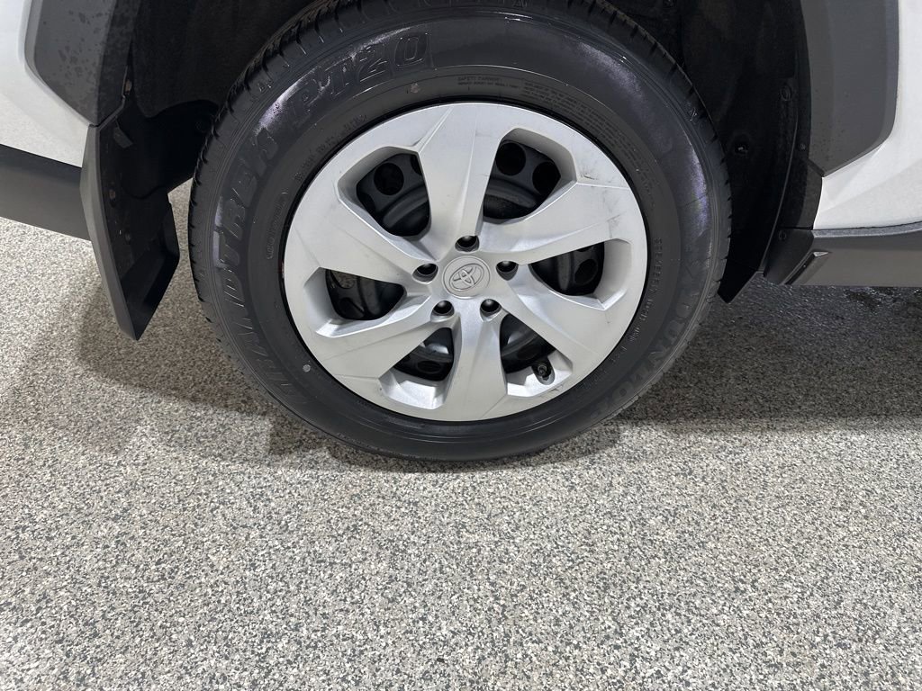 Used 2023 Toyota RAV4 LE image 20