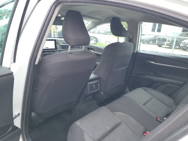 Used 2025 Toyota Camry LE FWD image 7