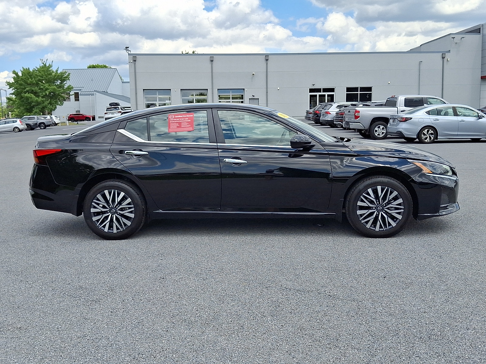 Certified 2023 Nissan Altima 2.5 SV AWD/4WD image 9