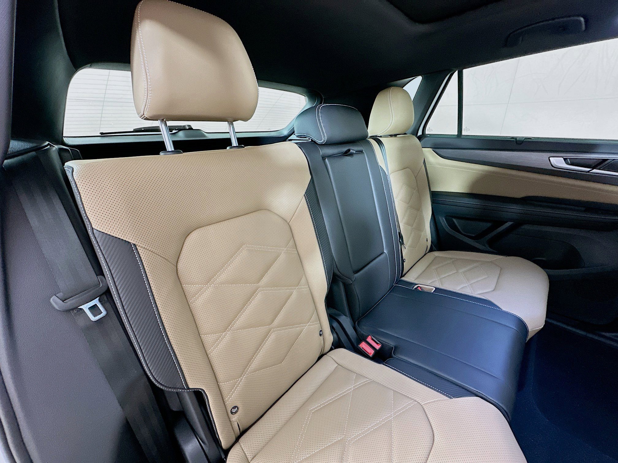 New 2026 Volkswagen Atlas Cross Sport SE AWD/4WD image 25