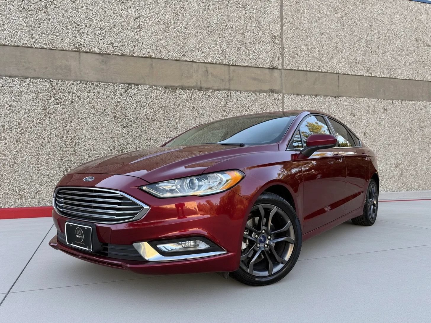 Used 2018 Ford Fusion SE w/ Equipment Group 201A FWD image 15