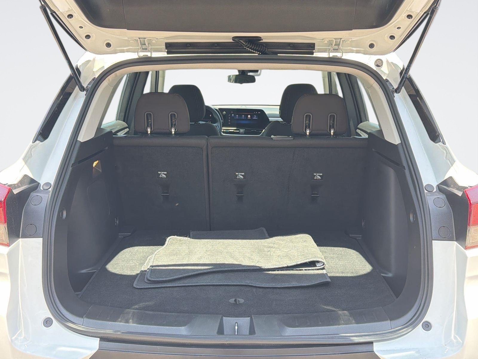 Used 2025 Chevrolet TrailBlazer LS FWD image 24