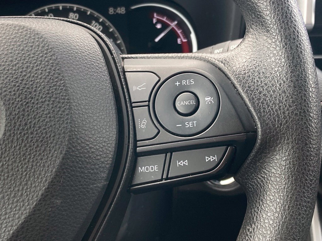 Certified 2025 Toyota RAV4 XLE AWD/4WD image 18