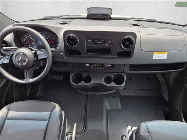 Used 2025 Mercedes-Benz Sprinter 2500 image 17