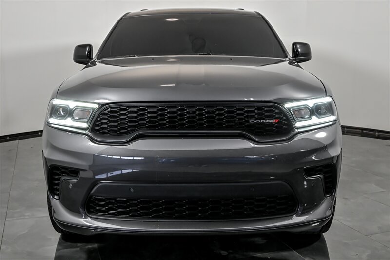 Used 2024 Dodge Durango GT w/ Blacktop Package AWD/4WD image 4