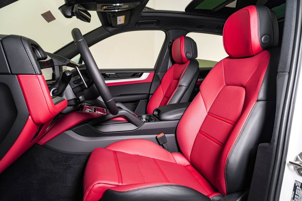 New 2026 Porsche Cayenne AWD/4WD image 5