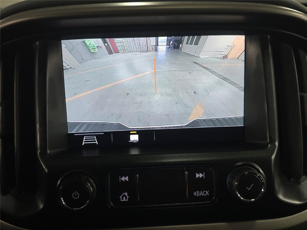 Used 2021 Chevrolet Colorado Z71 w/ Safety Package AWD/4WD image 18