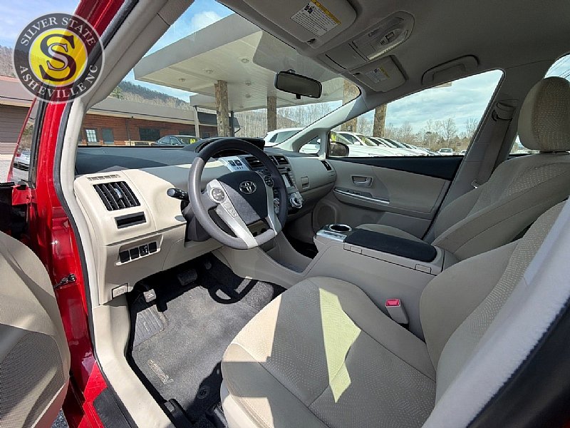 Used 2013 Toyota Prius V Two FWD image 11