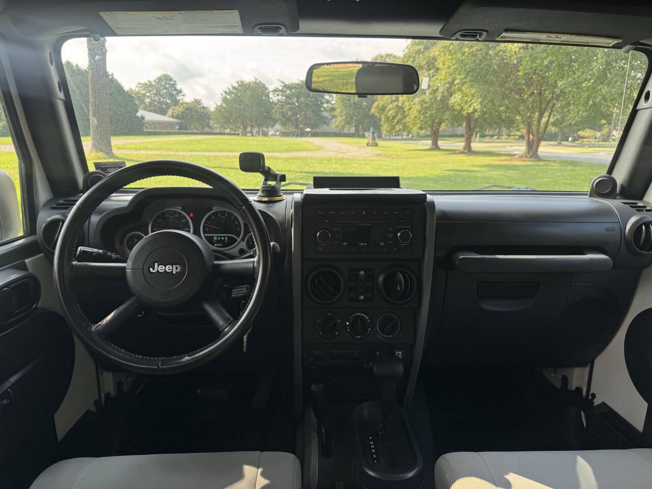 Used 2010 Jeep Wrangler Unlimited Sport AWD/4WD image 18